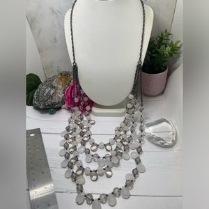 Crown trifari teardrop crystals beaded chunky long necklace metallic